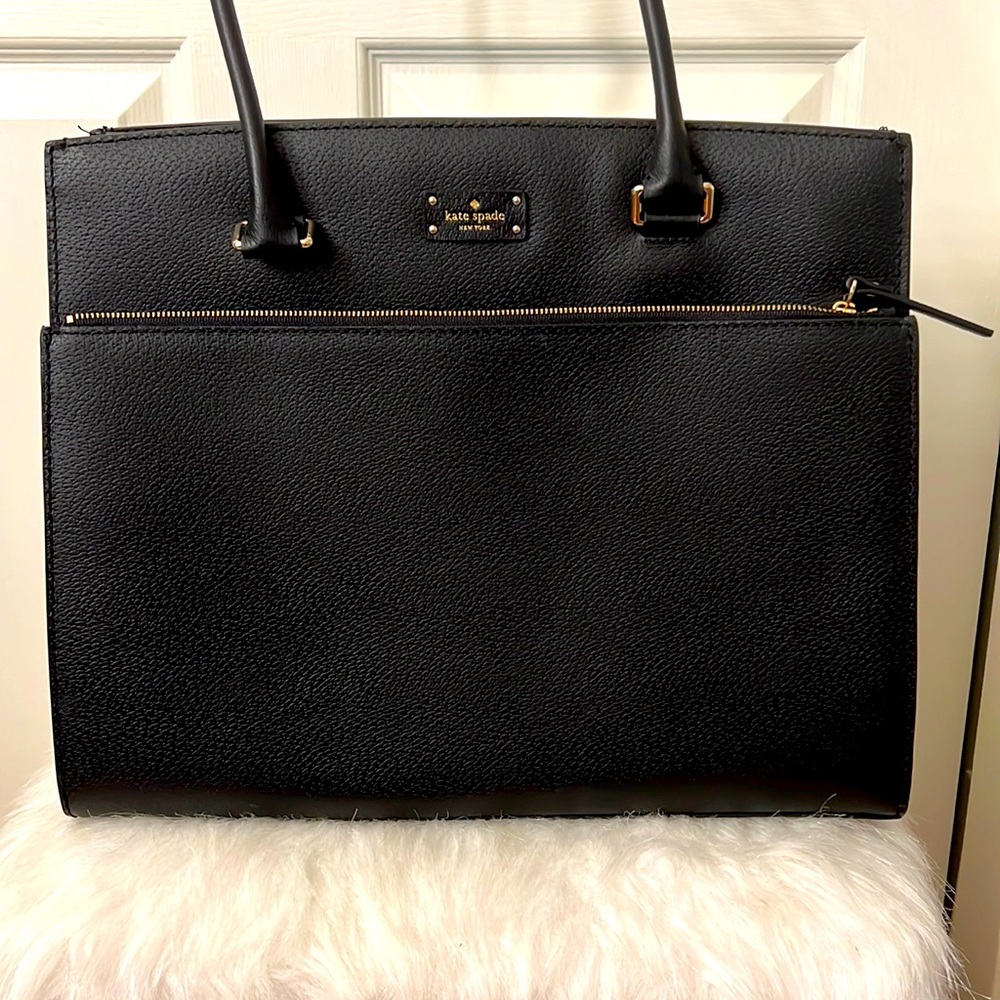 Black Kate spade purse